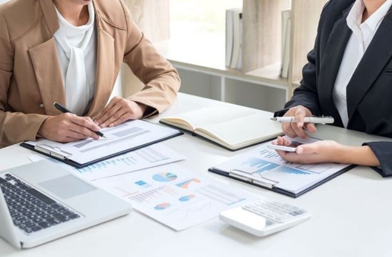 Dịch vụ kế toán thuế giúp doanh nghiệp giảm tải khối lượng việc